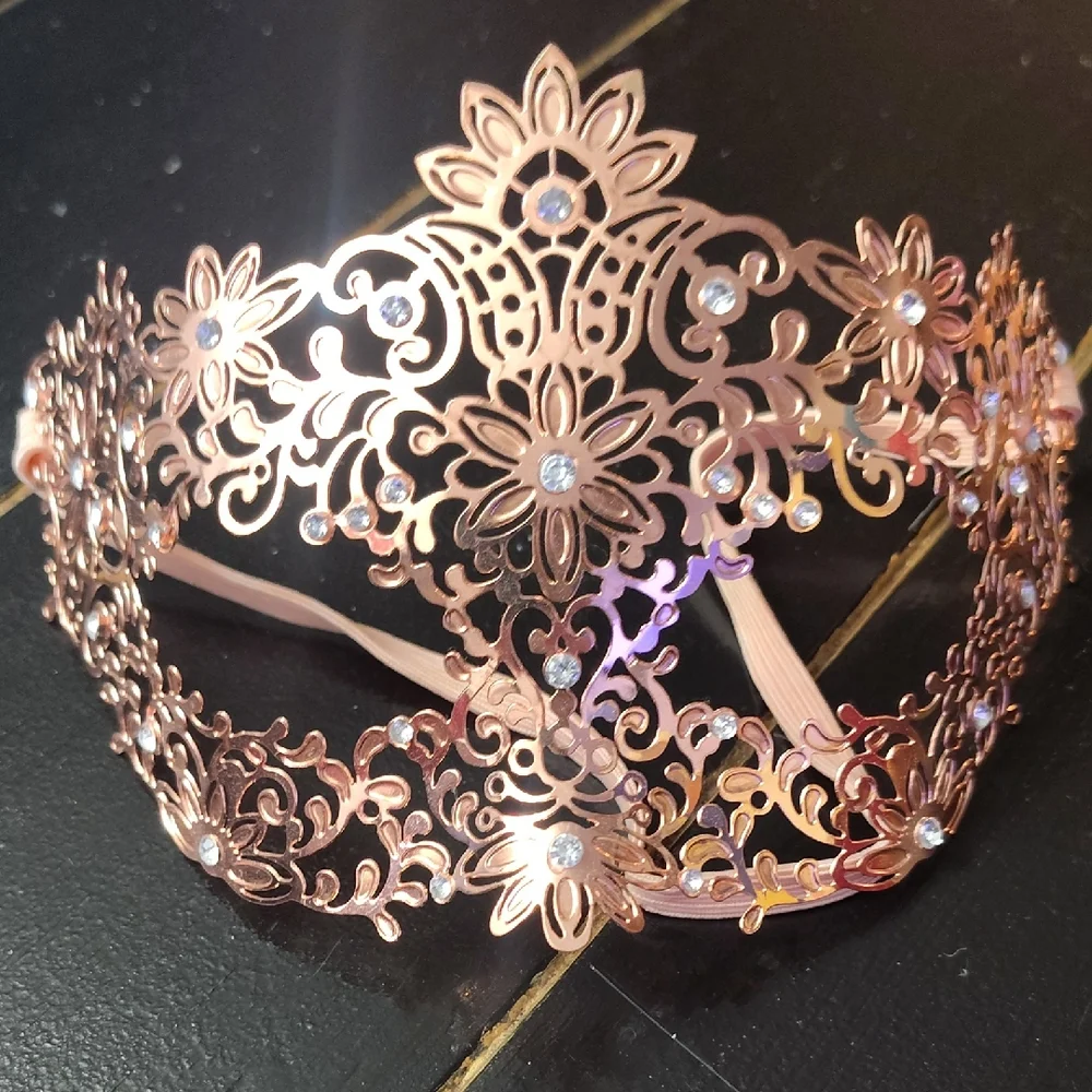 BEAUTIFUL ROSE GOLD FACE MASK FLORAL WITH RHINESTONES